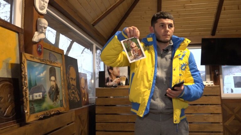 В автомайстерні на Франківщині діє музей портретів Тараса Шевченка
