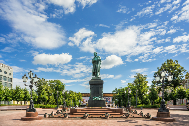 У Чернівцях більше немає пам’ятників Пушкіну