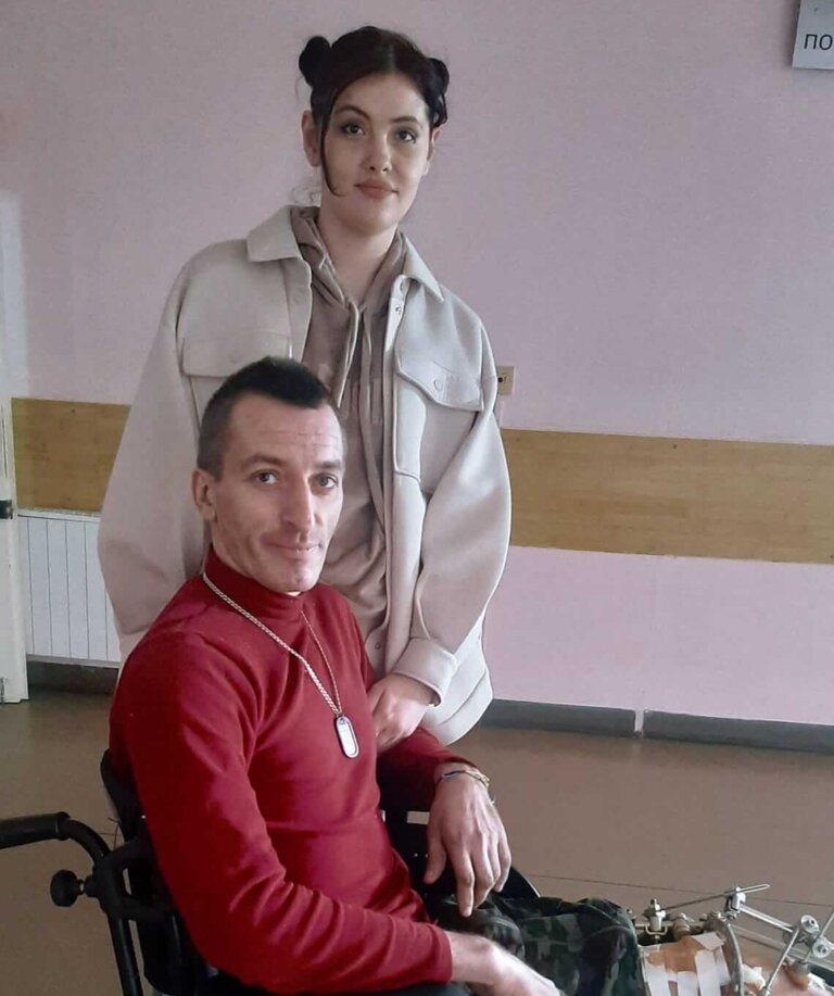 Поранений військовий одружився в лікарні на Прикарпатті