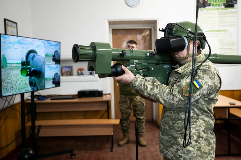 Для Повітряного Командування “Захід” передали VR-тренажер 