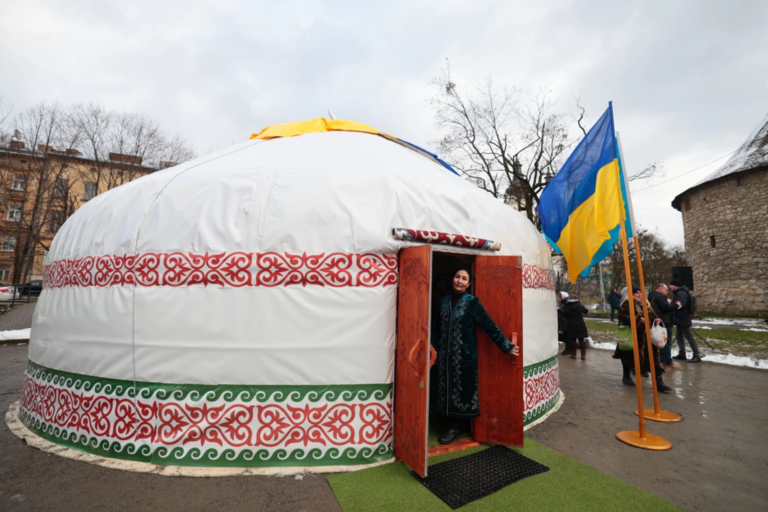 У Львові запрацювала четверта в Україні “Юрта Незламності”